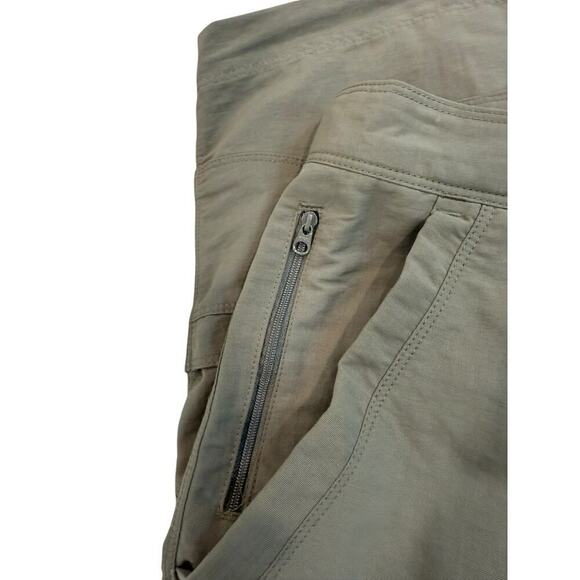 The North Face Cargo Shorts Size 38 7 Pockets Khaki Hiking Athletic 100% Nylon - Picture 14 of 14